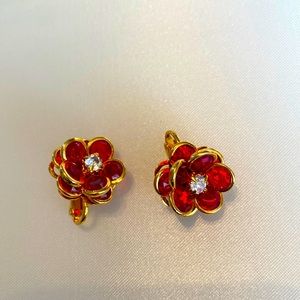 Vintage Avon clip on earrings